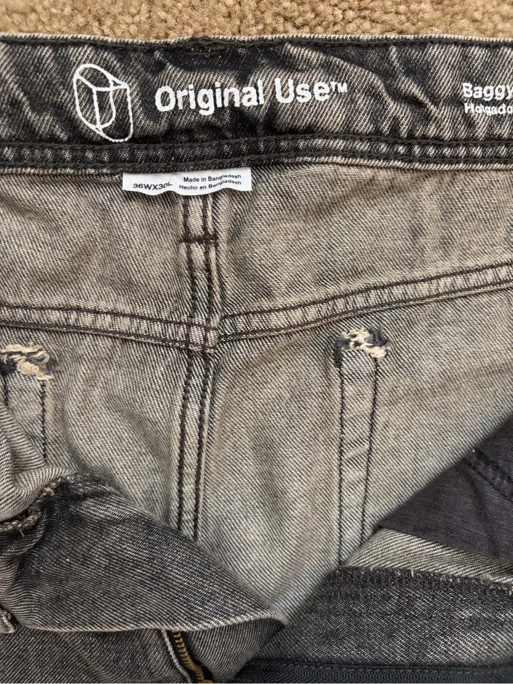 Classic Men's Gray Wide-Leg Jeans